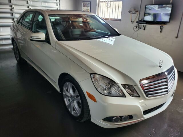 2011 Mercedes-Benz E350 (White/Black)