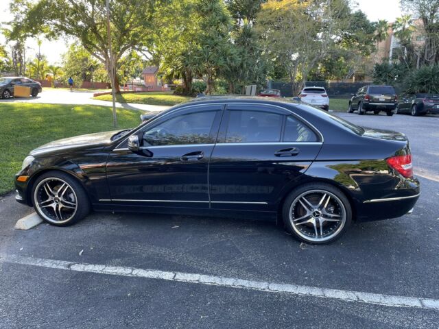 2013 Mercedes-Benz C250 (Black/Black)