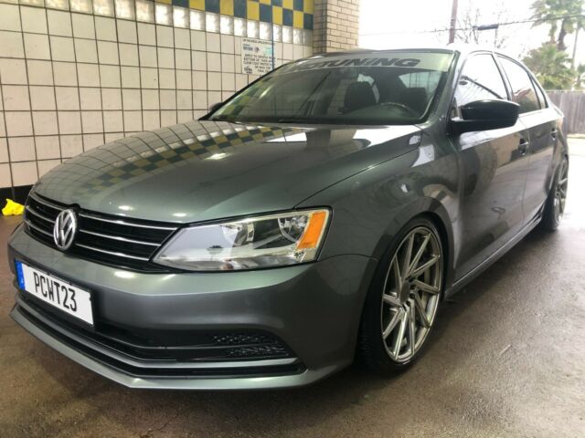 2016 Volkswagen Jetta (Gray/Black)