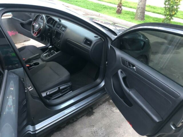2016 Volkswagen Jetta (Gray/Black)
