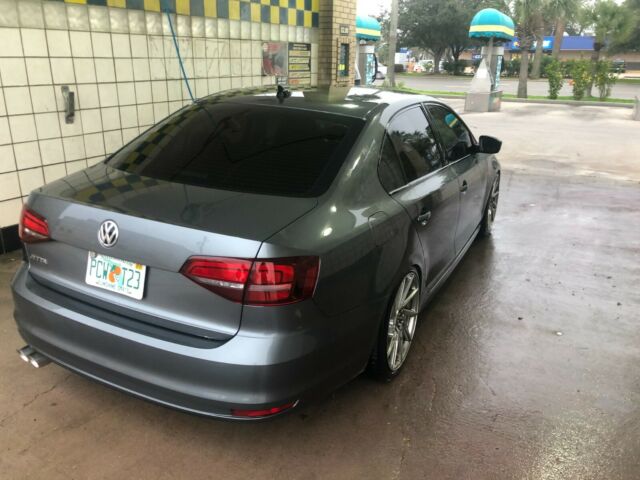 2016 Volkswagen Jetta (Gray/Black)