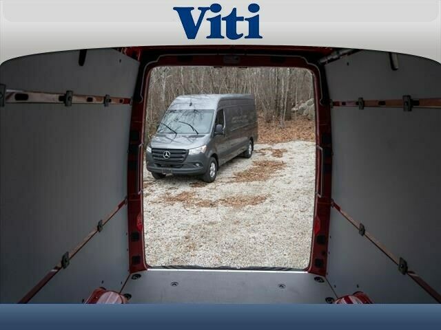 2020 Mercedes-Benz Sprinter (Red/Black)