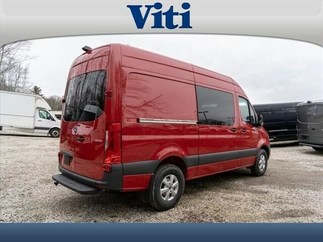 2020 Mercedes-Benz Sprinter (Red/Black)