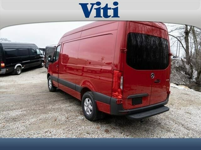 2020 Mercedes-Benz Sprinter (Red/Black)