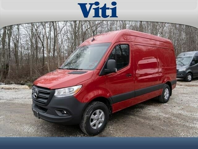 2020 Mercedes-Benz Sprinter (Red/Black)