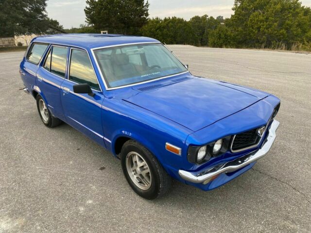 1974 Mazda RX-3 (Blue/Black)