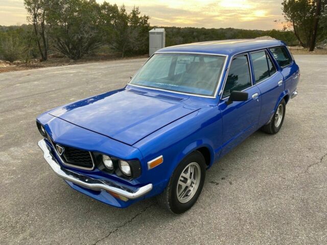 1974 Mazda RX-3 (Blue/Black)