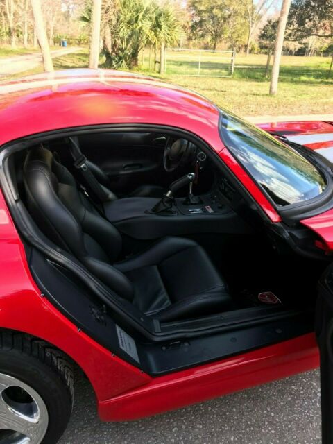 2002 Dodge Viper (Red/Black)