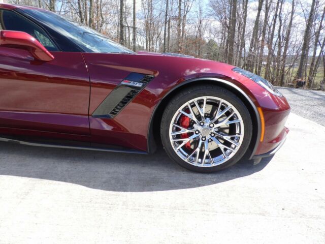 2016 Chevrolet Corvette (Red/Gray)