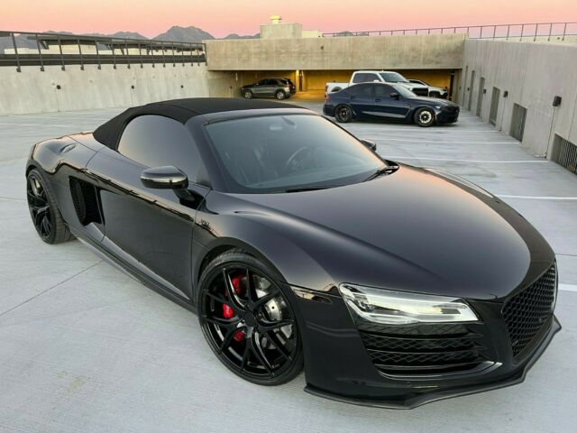 2015 Audi R8 (Panther Black Crystal/Black w/ Red Stitching)