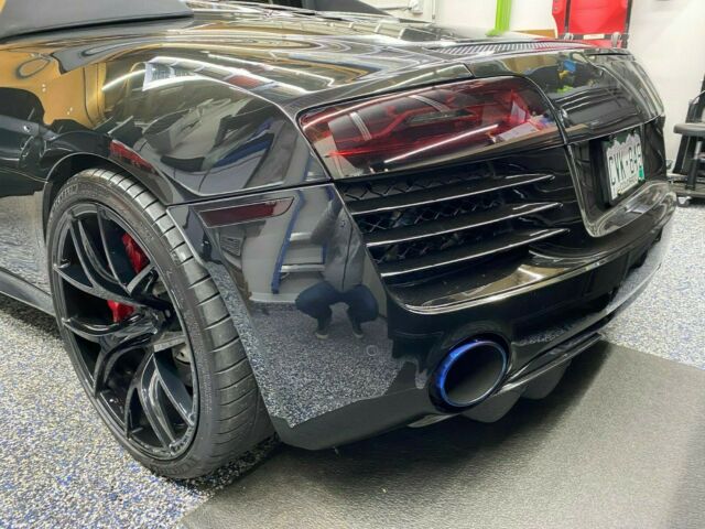 2015 Audi R8 (Panther Black Crystal/Black w/ Red Stitching)