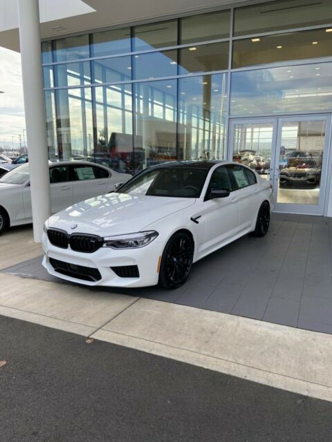 2020 BMW M5 (White/Black)
