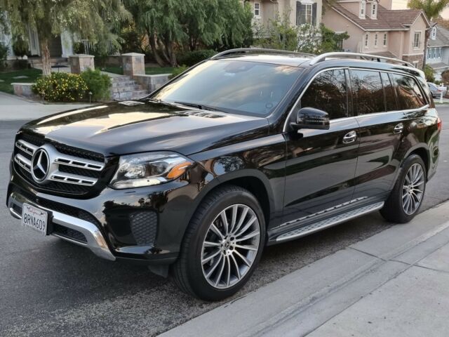 2017 Mercedes-Benz GLS450 (Black/Black)