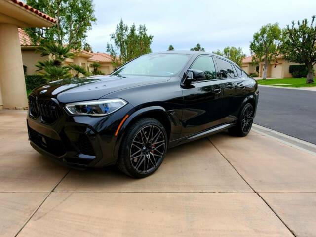 2021 BMW X6 (Black/Black)
