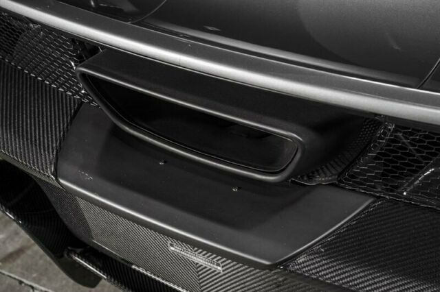 2014 McLaren P1 (Titanium Silver/Carbon Black with Black Insert)