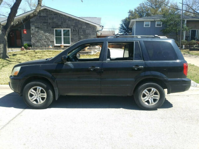 2005 Honda Pilot (Black/Gray)