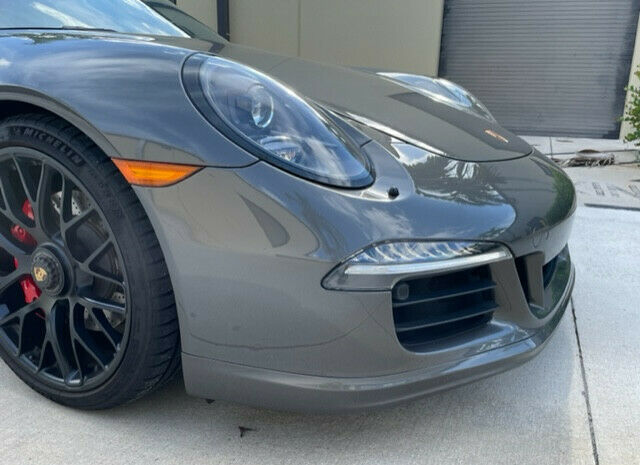 2015 Porsche 911 (Gray/Black)