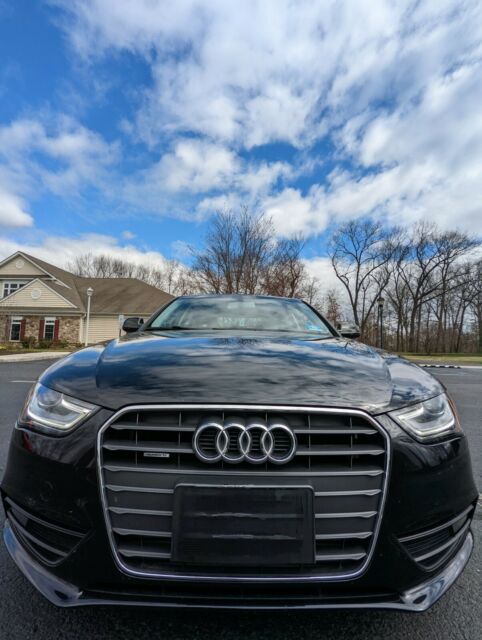 2013 Audi A4 (White/Black)