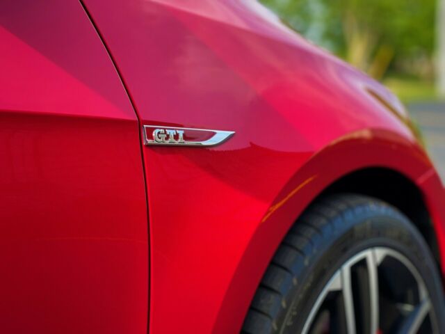 2017 Volkswagen GTI Sport (Performance Package) (Red/Black)