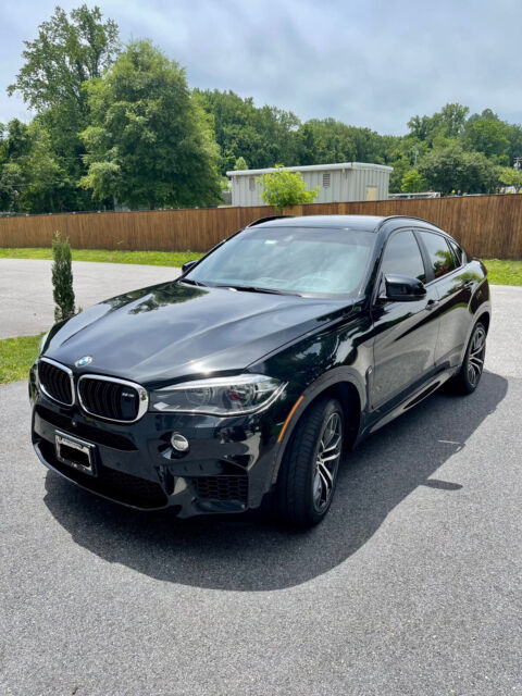 2015 BMW X6 (Black/Aragon Brown)