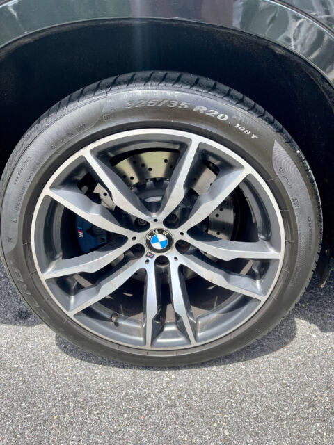 2015 BMW X6 (Black/Aragon Brown)