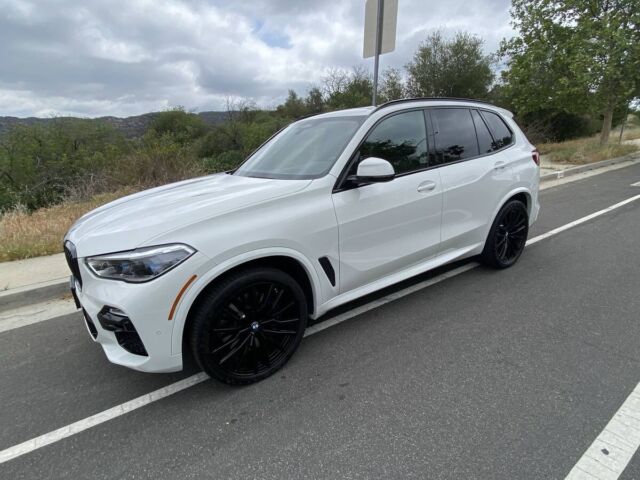 2020 BMW X5 (White/Black)