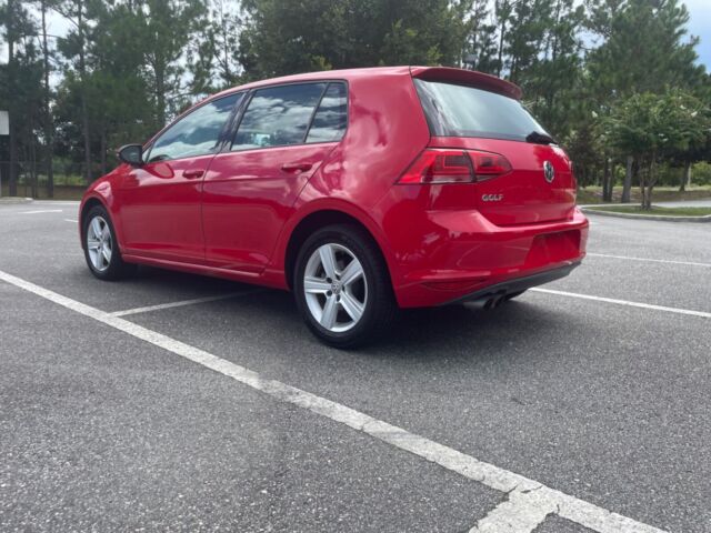 2017 Volkswagen Golf (Red/Tan)