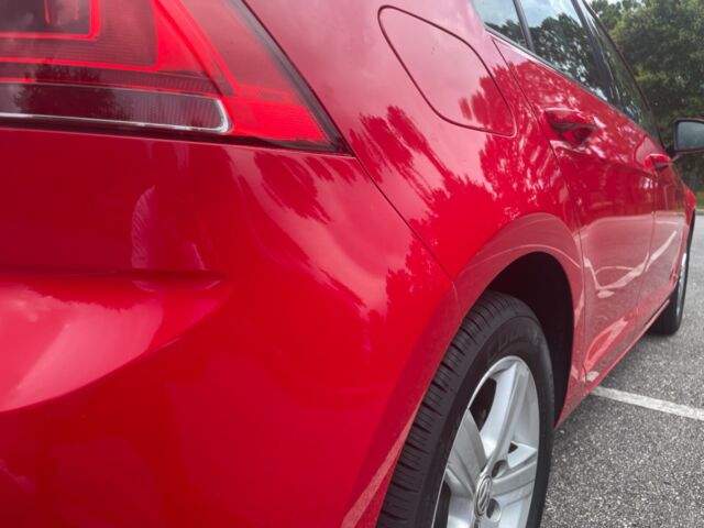 2017 Volkswagen Golf (Red/Tan)