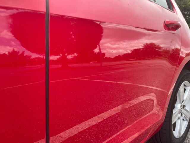 2017 Volkswagen Golf (Red/Tan)