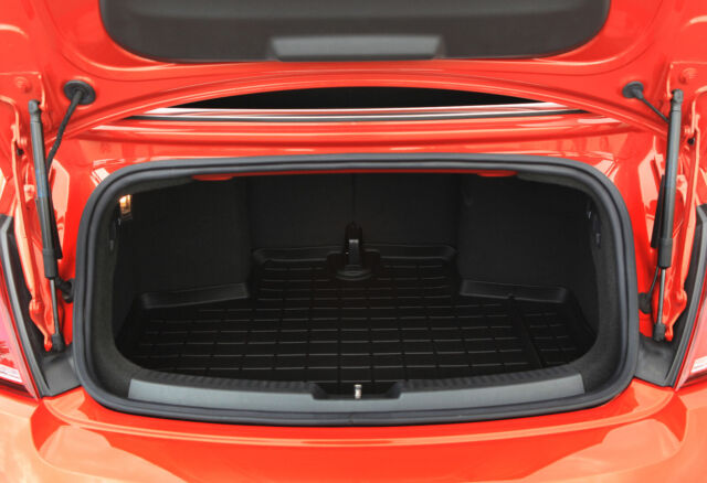 2019 Volkswagen Beetle-New (Orange/Gray and Black)