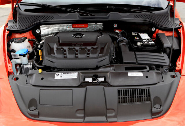 2019 Volkswagen Beetle-New (Orange/Gray and Black)