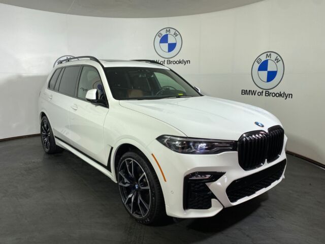 2021 BMW X7 (Alpine White/Brown)