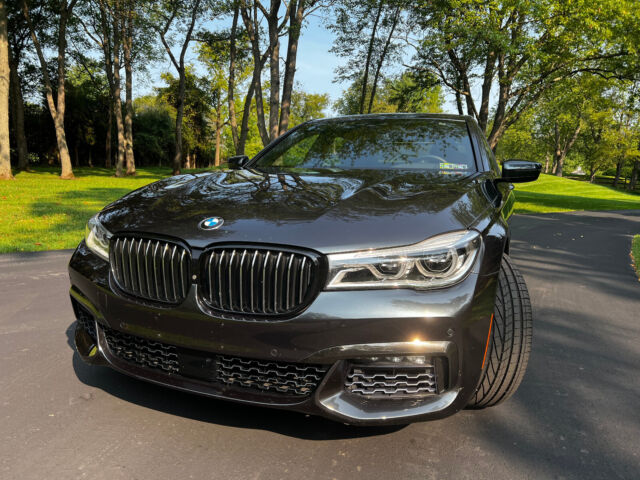 2017 BMW 7-Series (Black/Black)