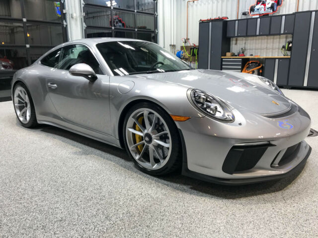 2018 Porsche 911 (Silver/Black)