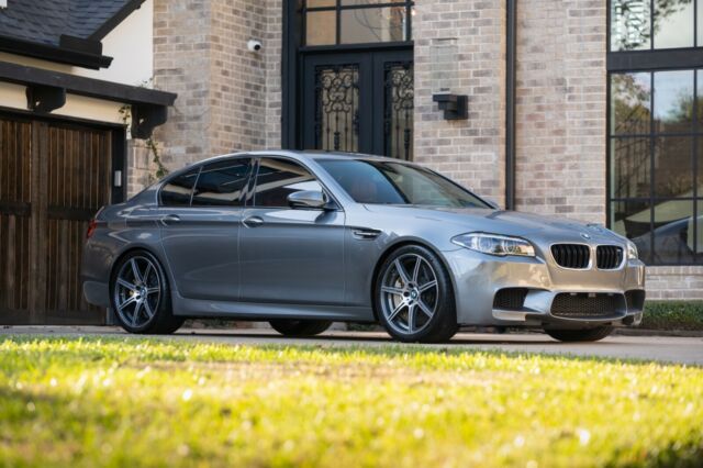 2014 BMW M5 (Gray/Sakhir Orange and Black Full Leather)