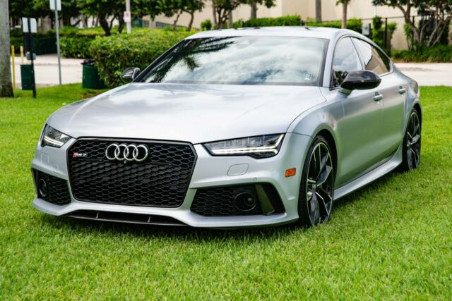 2017 Audi RS7 (Silver/Black)