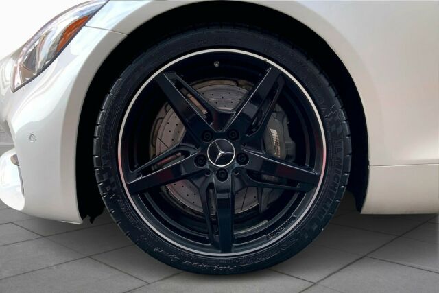 2018 Mercedes-Benz AMG GTA (designo DIAMOND WHITE METALLIC/BLACK  NAPPA  LEATHER)