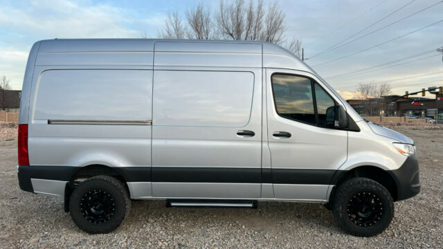 2019 Mercedes-Benz Sprinter (Silver/Black)