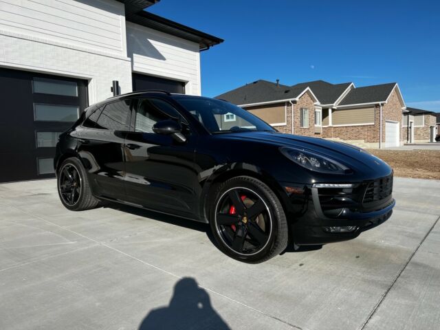 2017 Porsche Macan