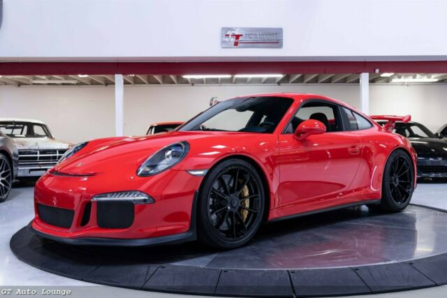 2015 Porsche 911 (Guards Red/Black)