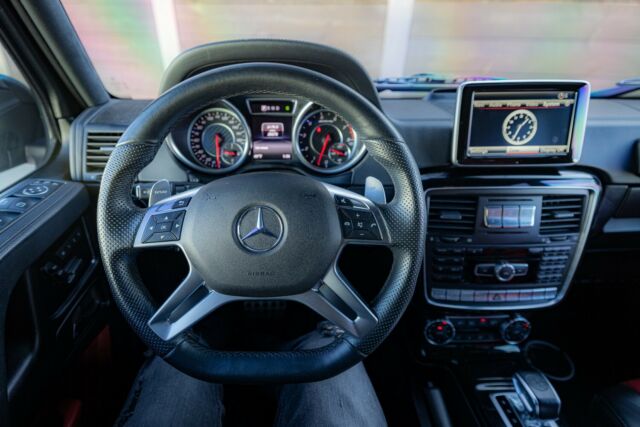 2016 Mercedes-Benz G-Class (Black/Black)