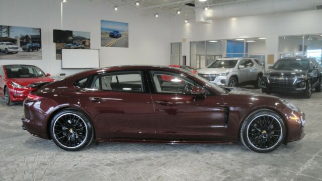 2018 Porsche Panamera (Burgundy RED METALLIC/MARSALA/CREAM)