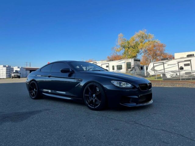 2014 BMW M6 (Black/Red)