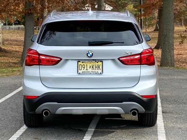 2018 BMW X1 (Silver/Black)