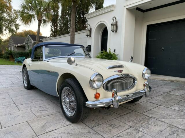 1965 Austin Healey 3000 (blue/white/Blue)