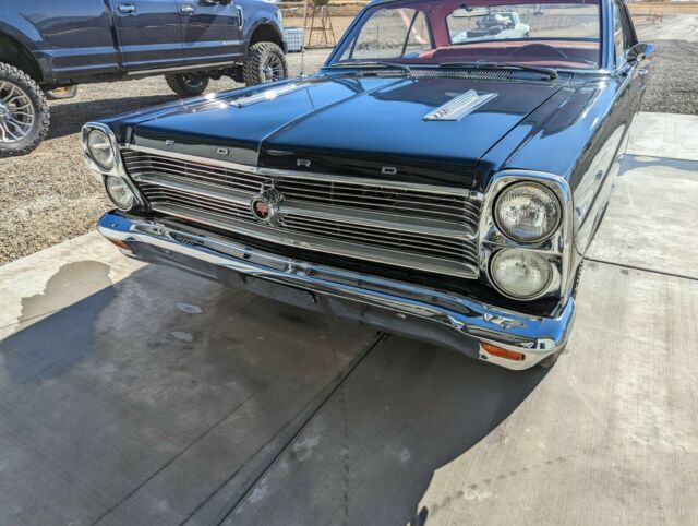1966 Ford Fairlane (blue/white/Blue)