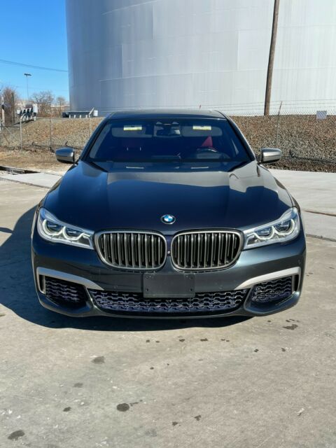 2018 BMW 7-Series (Gray/Red)