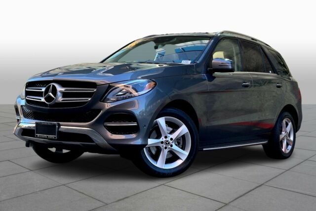 2018 Mercedes-Benz GL-Class (SELENITE GRAY METALLIC/ESPRESSO BROWN-GINGER BEIGE MB TEX)