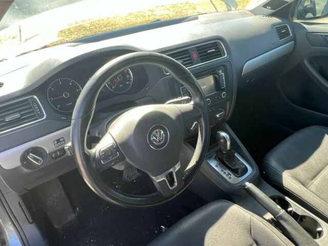 2012 Volkswagen Jetta (BLACK/SADDLE BROWN  EXCLUSIVE NAPPA  LEATHER)