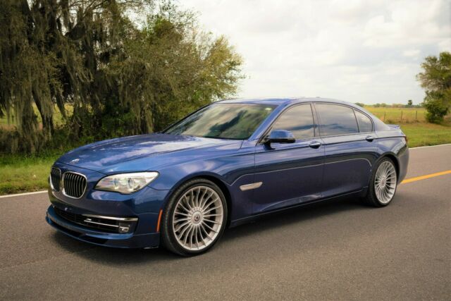 2013 BMW 7-Series (Blue/Tan)